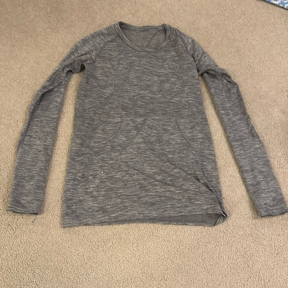 Women’s Lululemon Running Long Sleeved Shirt